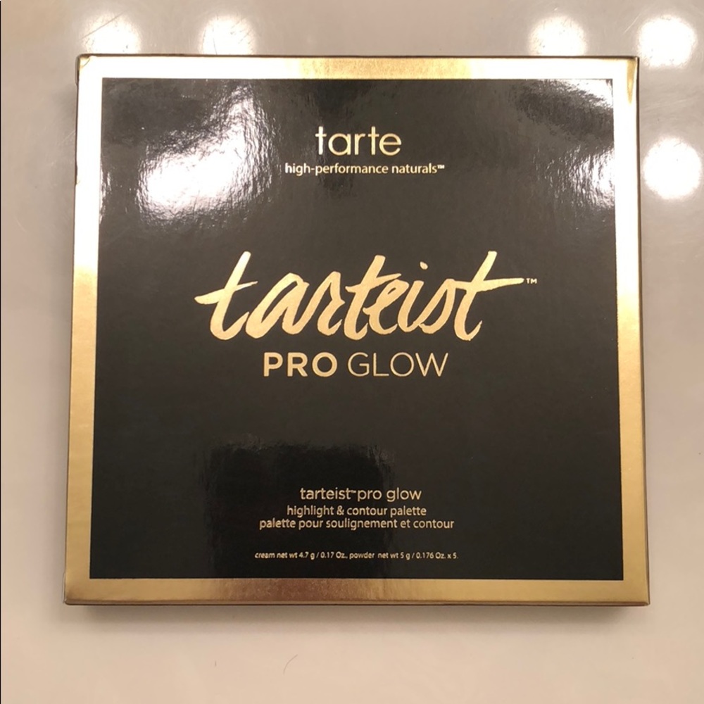 Tarte PRO glow highlight & contour palette